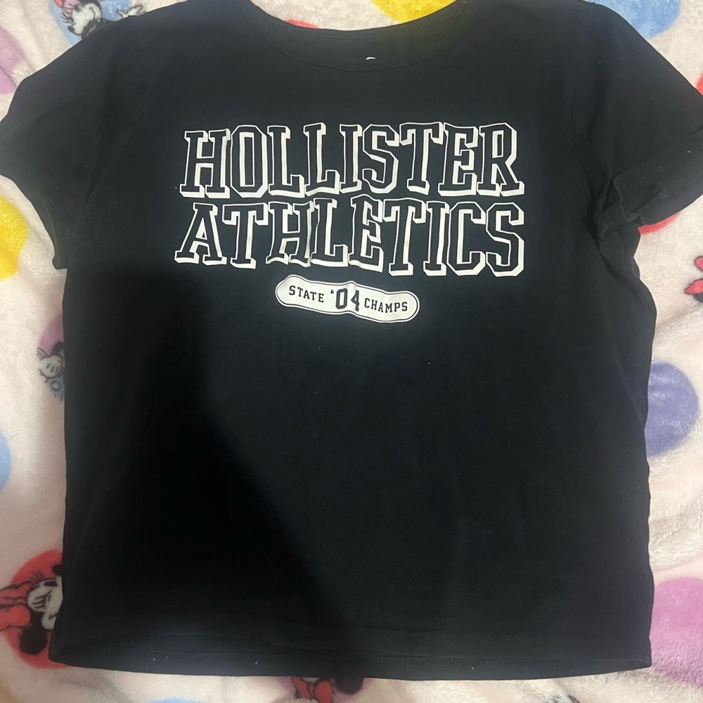 Black Hollister Tee